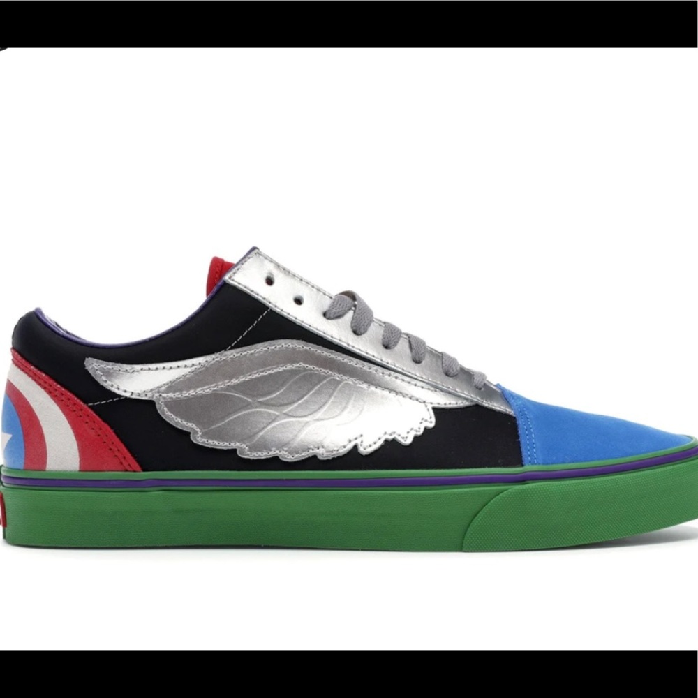 VANS Old Skool Marvel Avengers Unisex Shoe Size Men's US 10.5Women's 12 EUR 44.